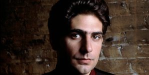 esquire-prosledil-kar-eru-majkla-imperioli-ot-slavnyh-parnej-do-belogo-lotosa.jpg