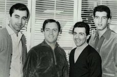 umer-soosnovatel-the-four-seasons-tommi-de-vito.jpg