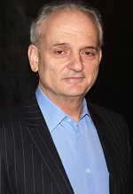 devid-cejz-vernulsa-na-hbo-s-mini-serialom-ob-istorii-gollivuda.jpg