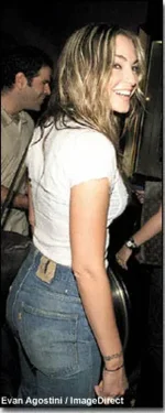 drea-de-matteo-posetila-n-u-jorkskuu-prem-eru-planety-obez-an.webp