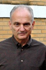 devid-cejz-polucil-premiu-imeni-peddi-caefski-za-vklad-v-televidenie.jpg