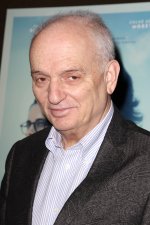 obzor-superplohie-vstrecautsa-s-bojcovskim-klubom-vosstanie-namekaet-na-universal-nost-ser.jpg obzor-superplohie-vstrecautsa-s-bojcovskim-klubom-vosstanie-namekaet-na-universal-nost-ser.jpg